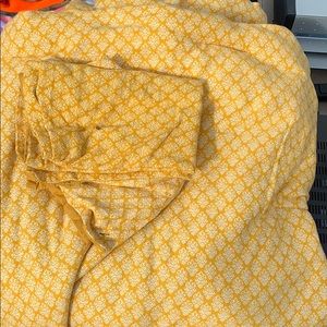 Mustard Queen Bedspread